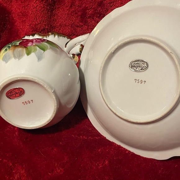 Vintage Andrea by Sadek pitcher and plate set - Roses made in Japan - #7597 - Picture 4 of 12